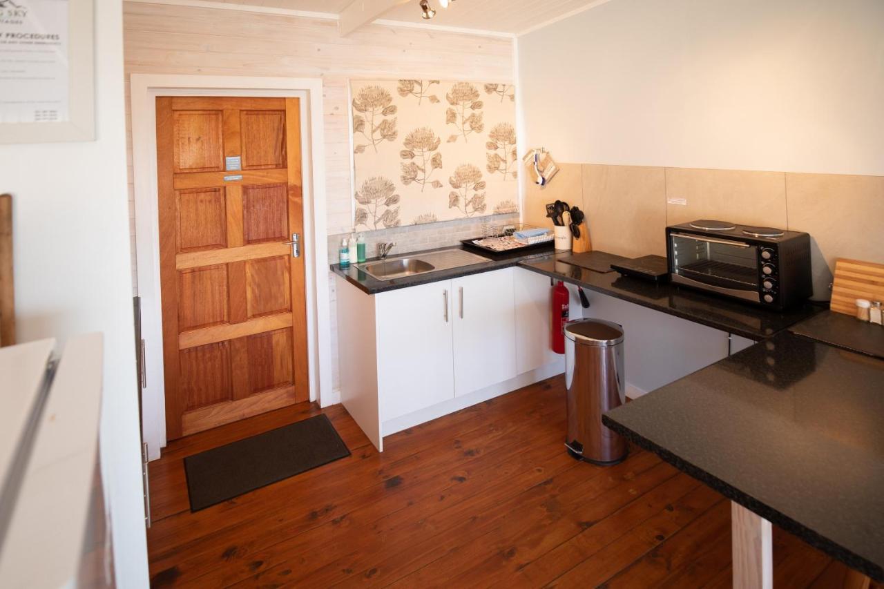 Big Sky Cottages Wolseley ภายนอก รูปภาพ